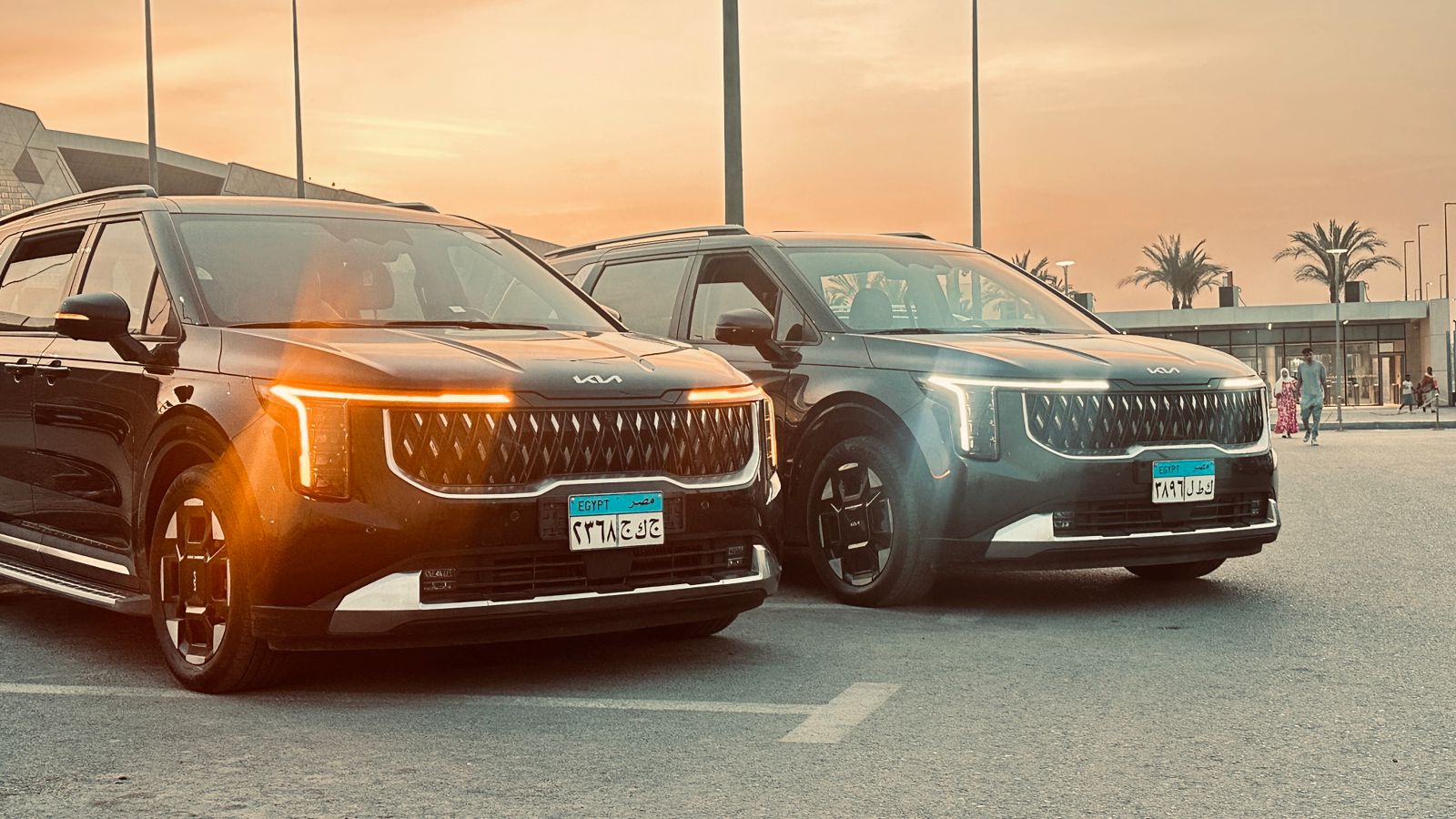 سيارة سيدان